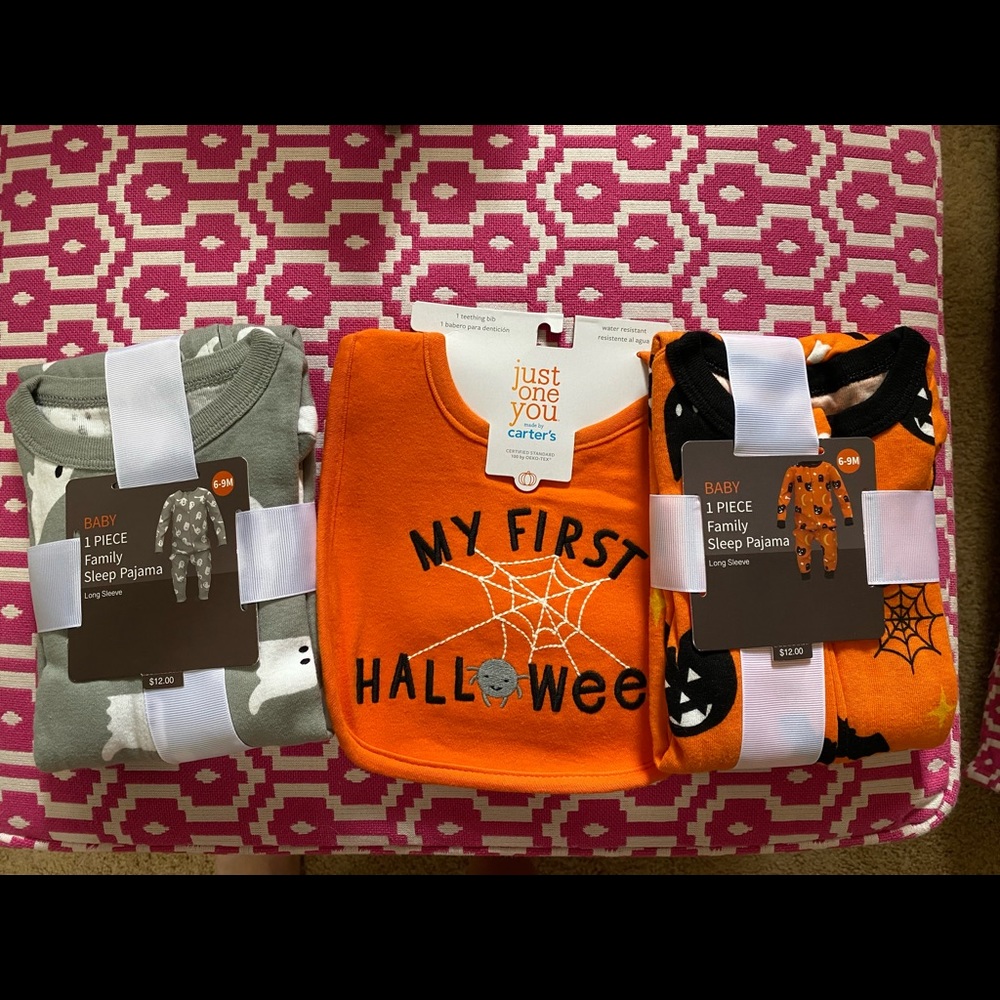 Infant Halloween footless pajamas 6-9 month